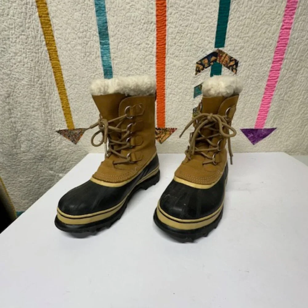 Sorel Women's Tan and Black Winter Boots
